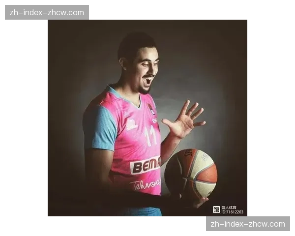 比塔泽职业生涯首次技犯 魔术中锋卷入巨星冲突漩涡